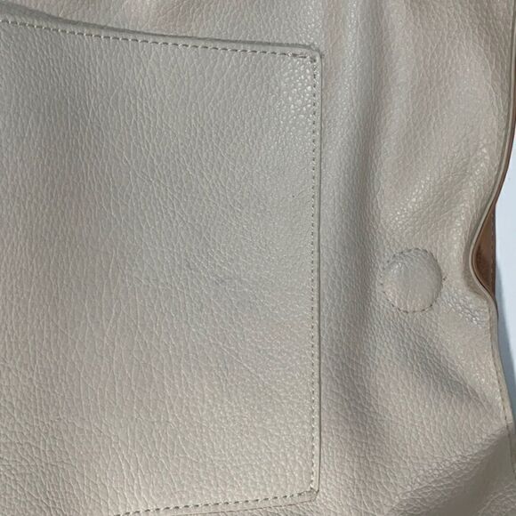 Street Level reversible tan/cream soft faux leather shoulder bag - Picture 15 of 15